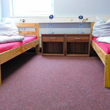 Hostel Die Etage East Берлин Экстерьер фото