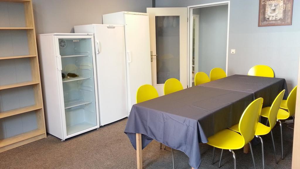 Hostel Die Etage East Берлин Экстерьер фото