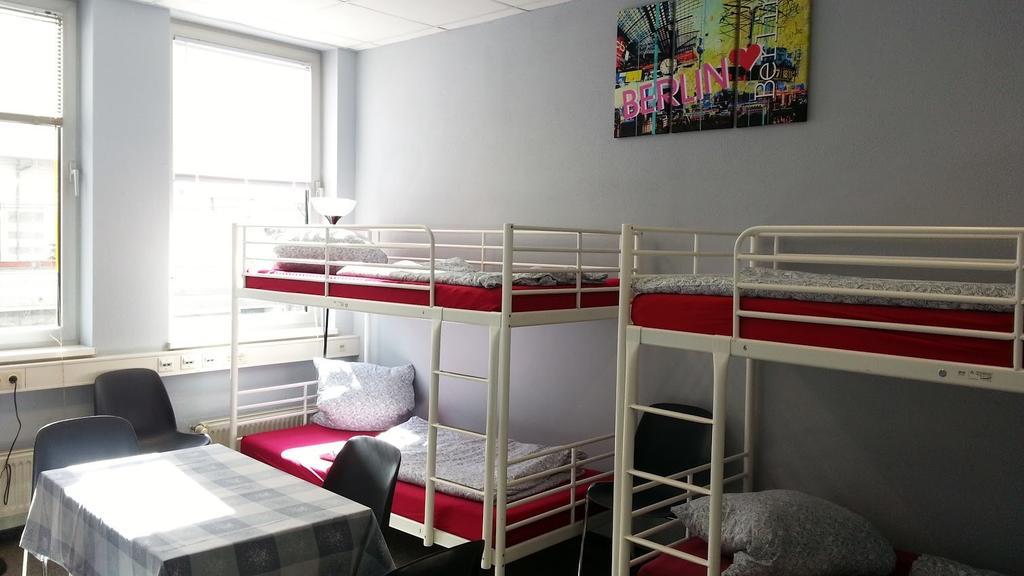 Hostel Die Etage East Берлин Номер фото