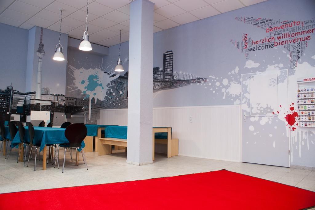 Hostel Die Etage East Берлин Экстерьер фото