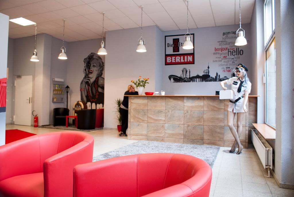 Hostel Die Etage East Берлин Экстерьер фото