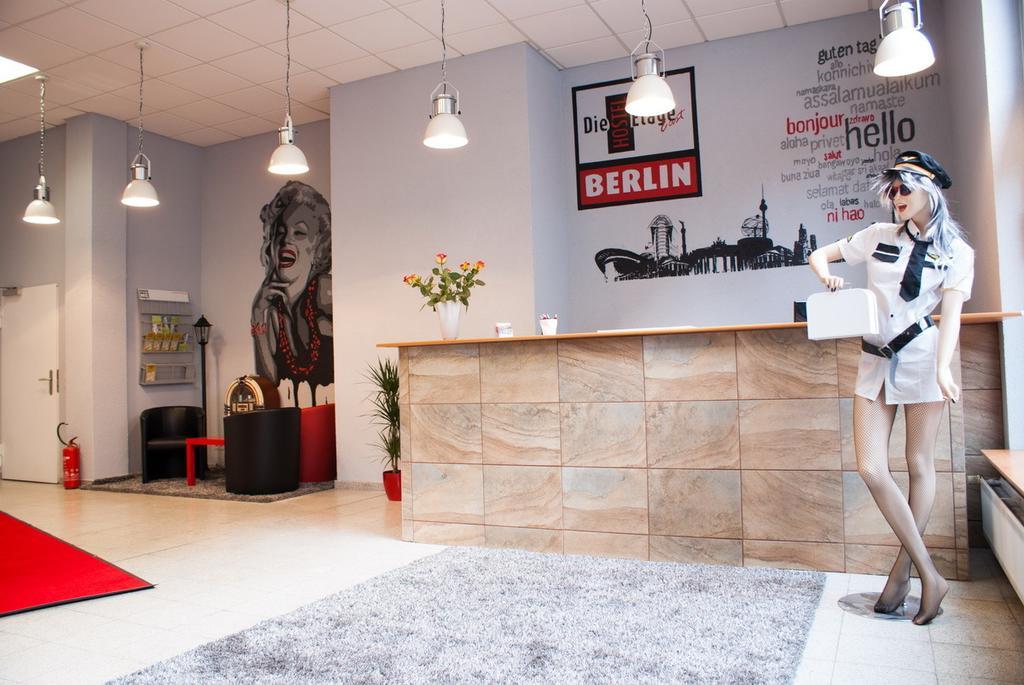 Hostel Die Etage East Берлин Экстерьер фото