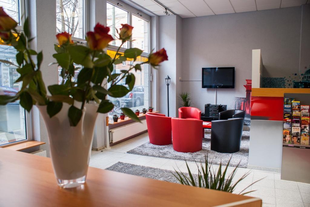 Hostel Die Etage East Берлин Экстерьер фото